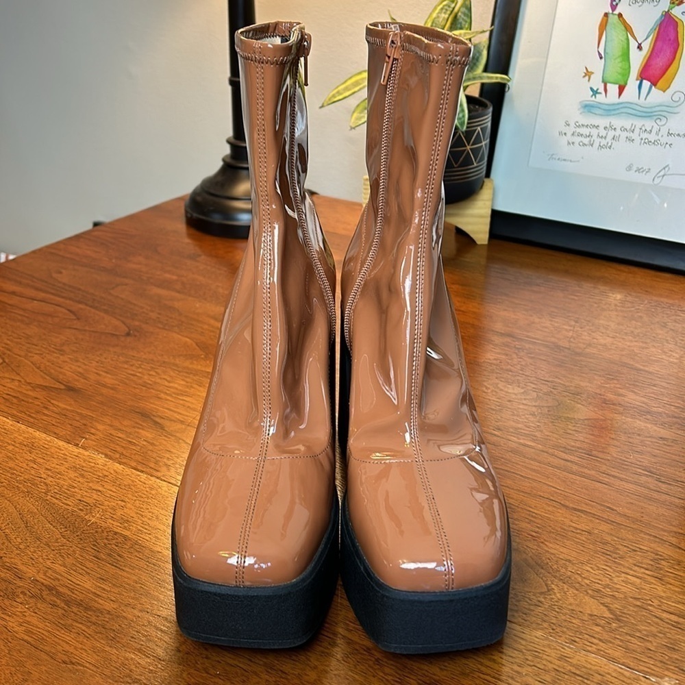 KATY PERRY Heightten Stretch Bootie Patent Platform Zip Chunky Butterscotch 9M - Picture 2 of 13